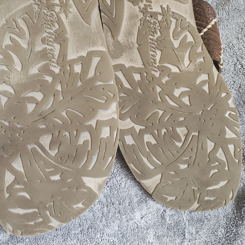 Tommy Bahama Men's Brown Leather Sandal Size 12, Vacation Casual (Tiny Flaw)
